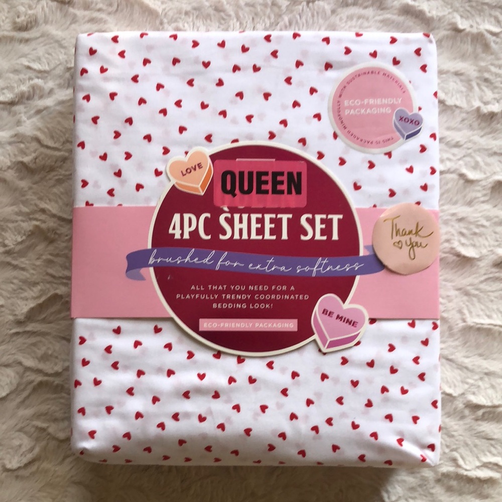 Envogue White with Red Hearts Sheet Set - QUEEN